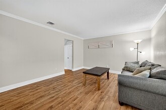 Building Photo - 711 Worthshire St