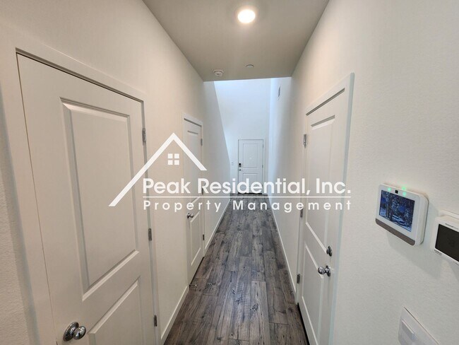 Building Photo - 4 br, 3 bath House - 8819 Nobleboro Wy