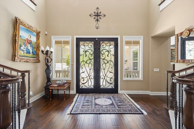 Foto del edificio - Exquisite Luxury Living in the Moorpark Country Club Estates