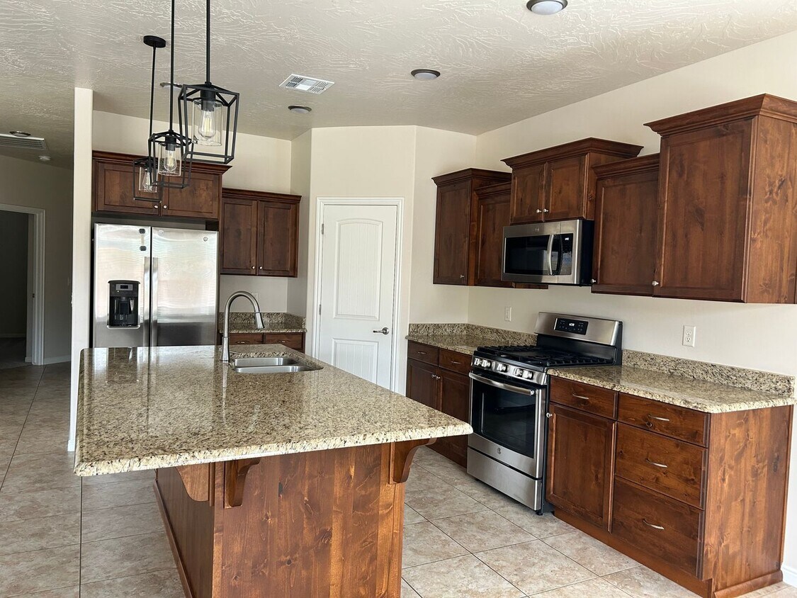 Foto principal - Spacious Single-Level Living in St. George!