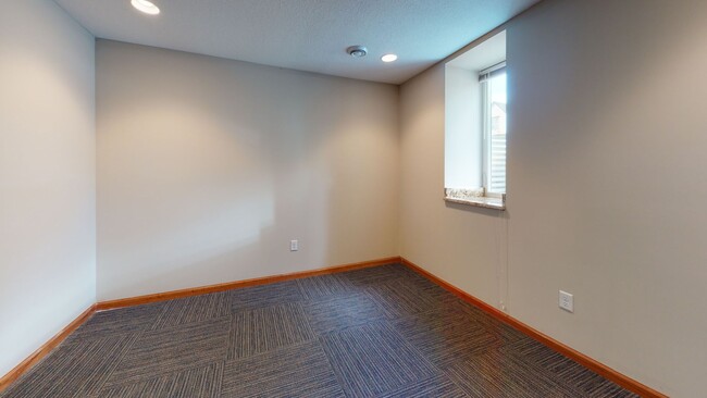 Foto del edificio - 1018 16th Ave SE
