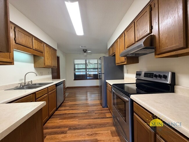 Building Photo - Beautifully Updated 3BR Home in Mary Esther!