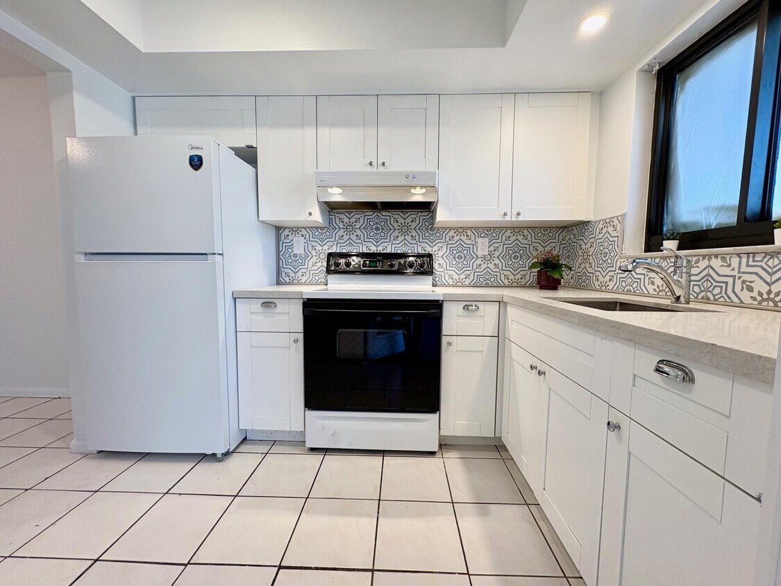 Foto principal - 305 SE 9th Ave