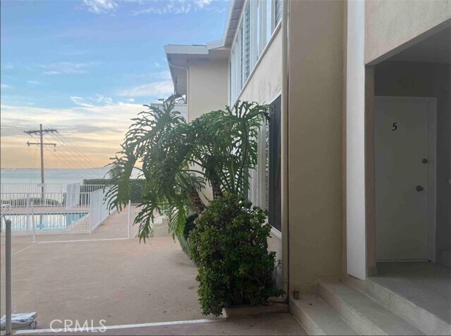 Foto del edificio - 17010 W Sunset Blvd