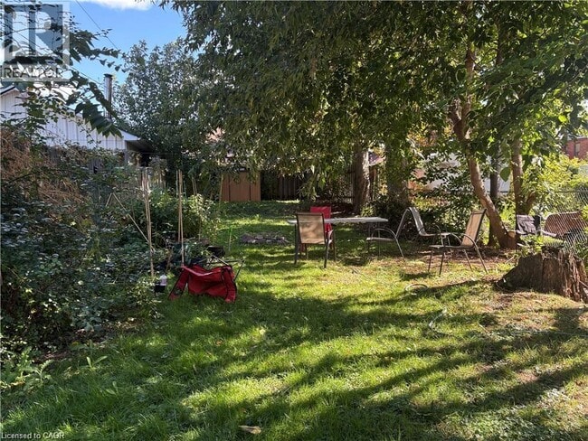 Photo du bâtiment - 174 East Avenue N