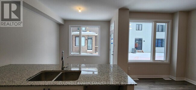 Building Photo - 408 Les Emmerson Dr
