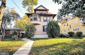 Building Photo - 221 Wyoming Ave