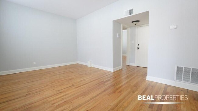 Photo - 1 bedroom in CHICAGO IL 60613 Apartment