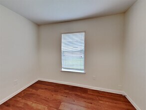 Building Photo - 3906 Hawthorn Glen Ct