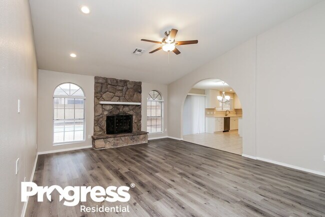 Foto del edificio - 431 E San Pedro Ave