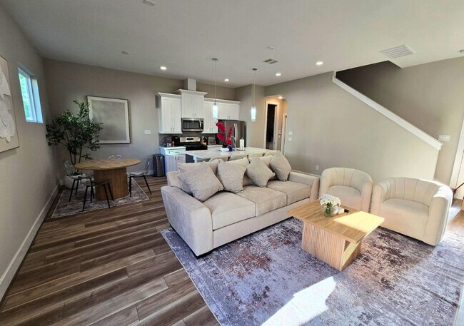 Foto del edificio - 8326 Curry Rd
