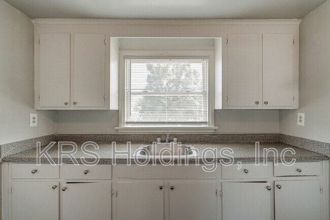 Foto del edificio - 5435 Remuda Dr