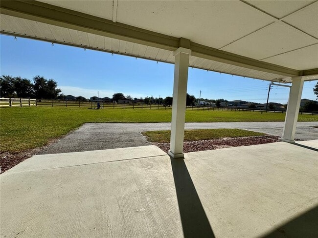 Foto del edificio - 3233 Hickory Tree Rd