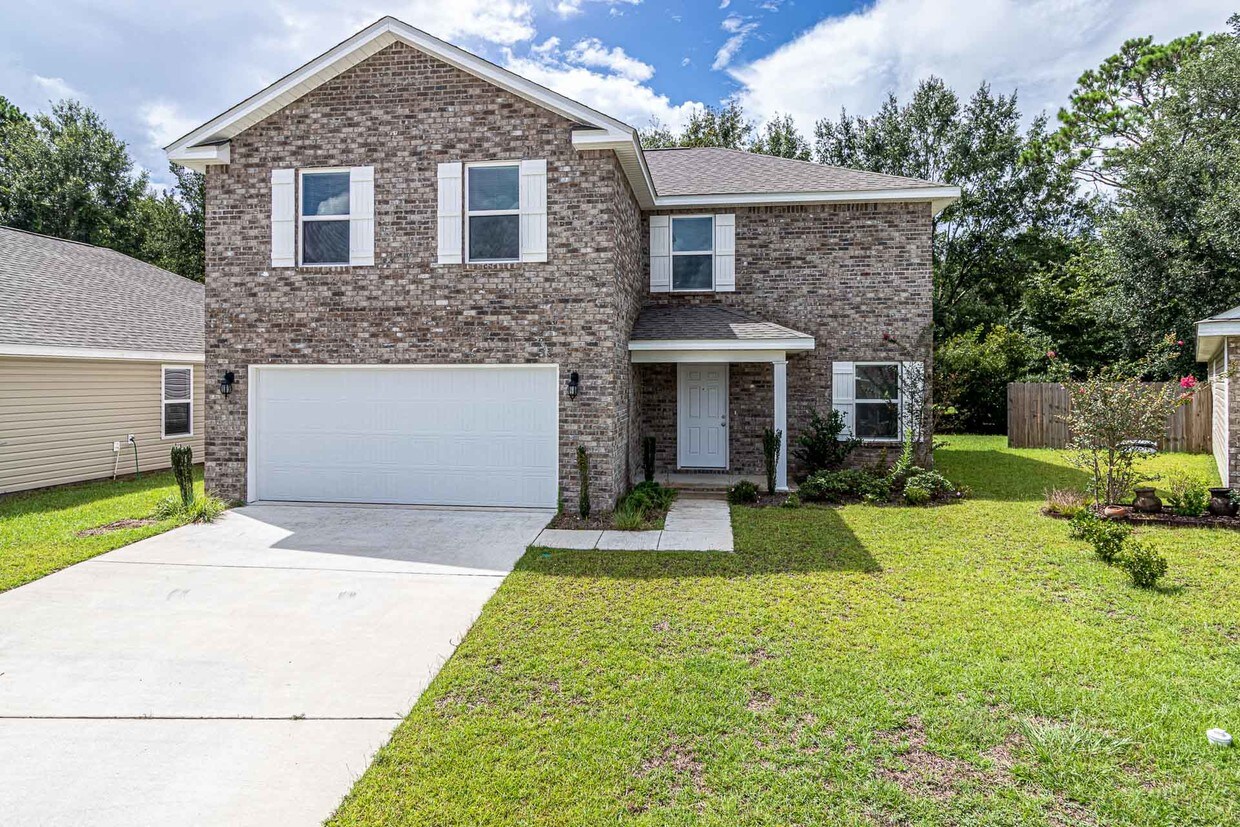 Primary Photo - 535 W Marigold Dr