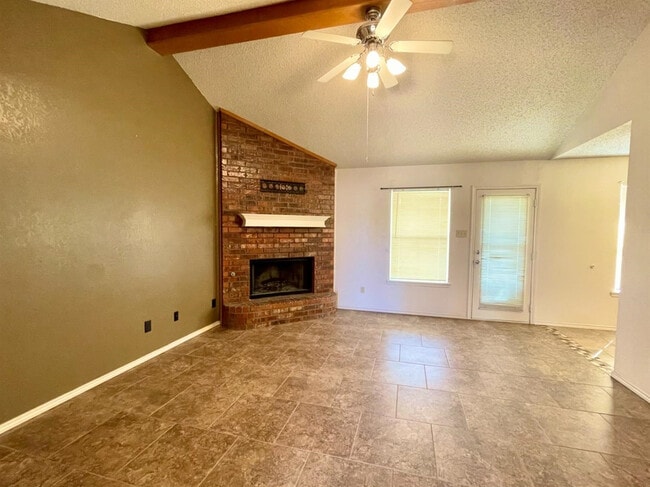 Building Photo - 9717 Blandon Ave