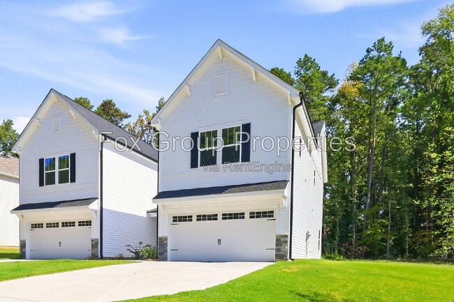 Building Photo - 5148 Crestland Ave