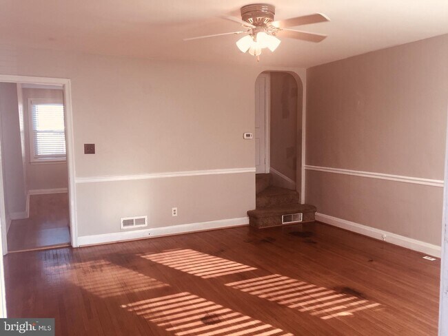 Foto del edificio - 220 Willow Ave