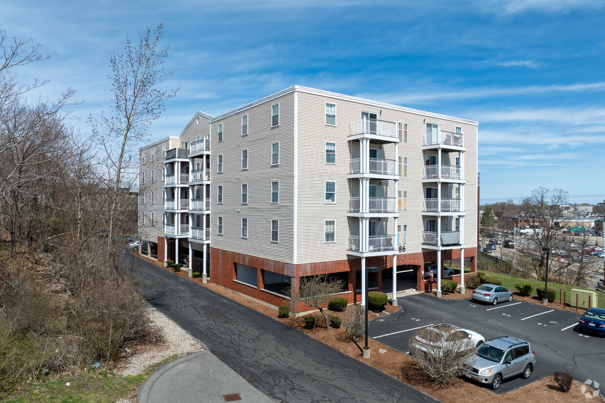 Building Exterior - Fore River Place Apartments