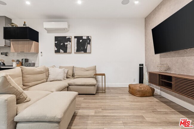 Foto del edificio - 22747 Erwin St