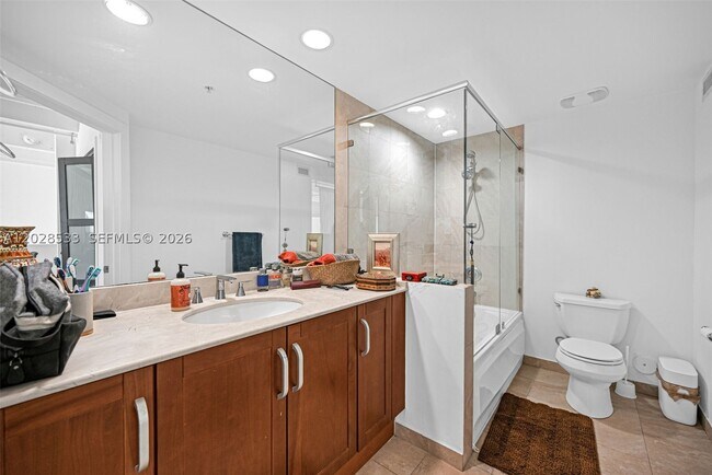 Building Photo - 7728 Collins Ave