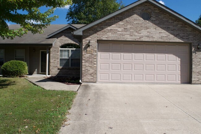 Foto del edificio - Great 3 Bed 2 Bath House In Ashland MO!