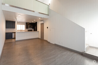 Interior Photo - Oxford Lofts