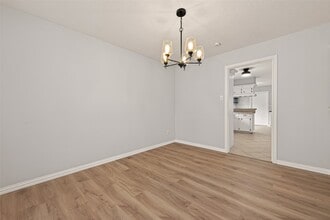 Building Photo - 13418 Paradise Valley Dr