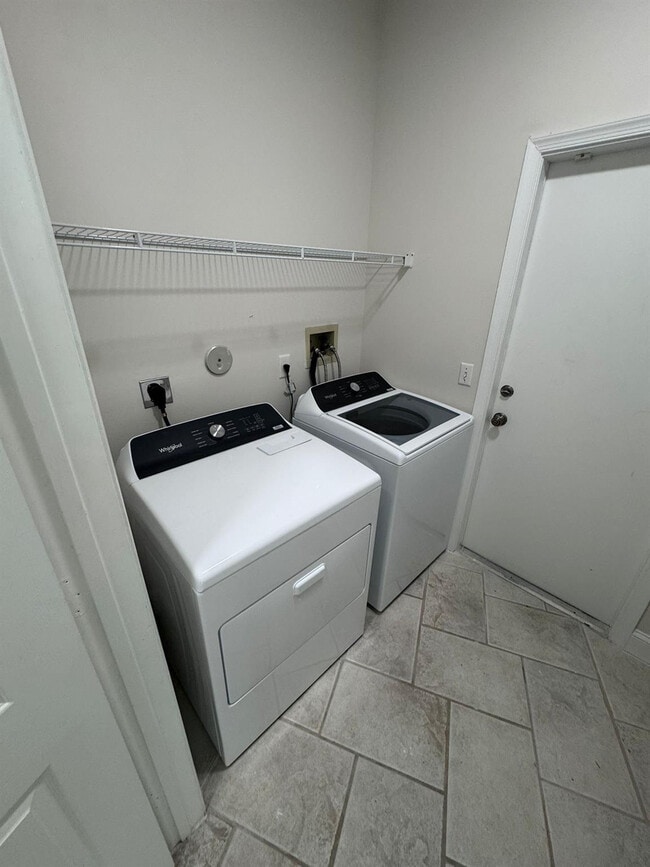 Foto del edificio - 7711 NW 29th St