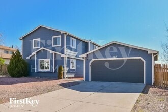 Building Photo - 2213 Moccassin Dr