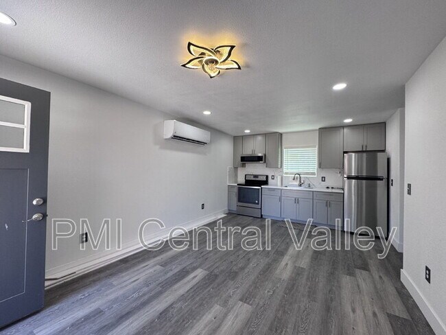 Building Photo - 5034 John Wayne Dr