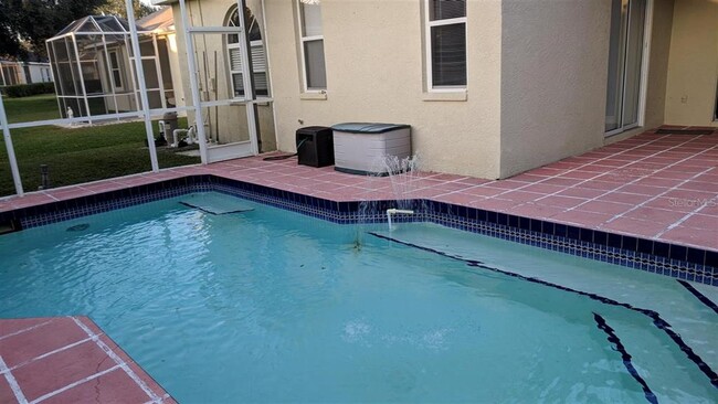 Foto del edificio - 6214 White Clover Cir