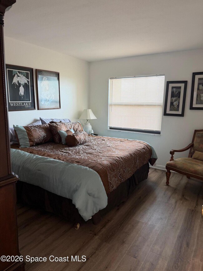 Building Photo - 201 International Dr