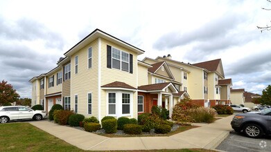 GrandeVille at Greenwich Rentals - West Greenwich, RI | Apartments.com