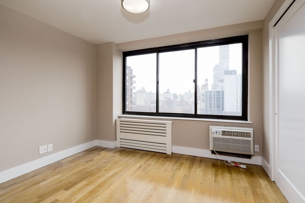 Foto principal - 779 Columbus Ave