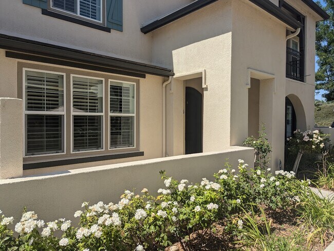 Building Photo - 28629 N Pietro Dr