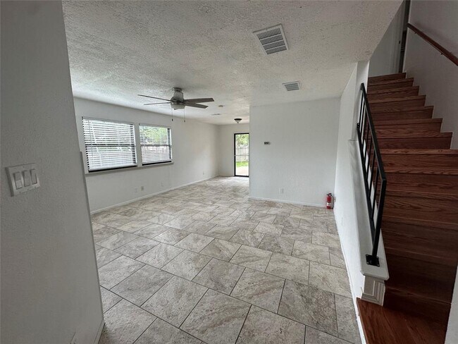 Foto del edificio - 1122 Greenbriar Ct