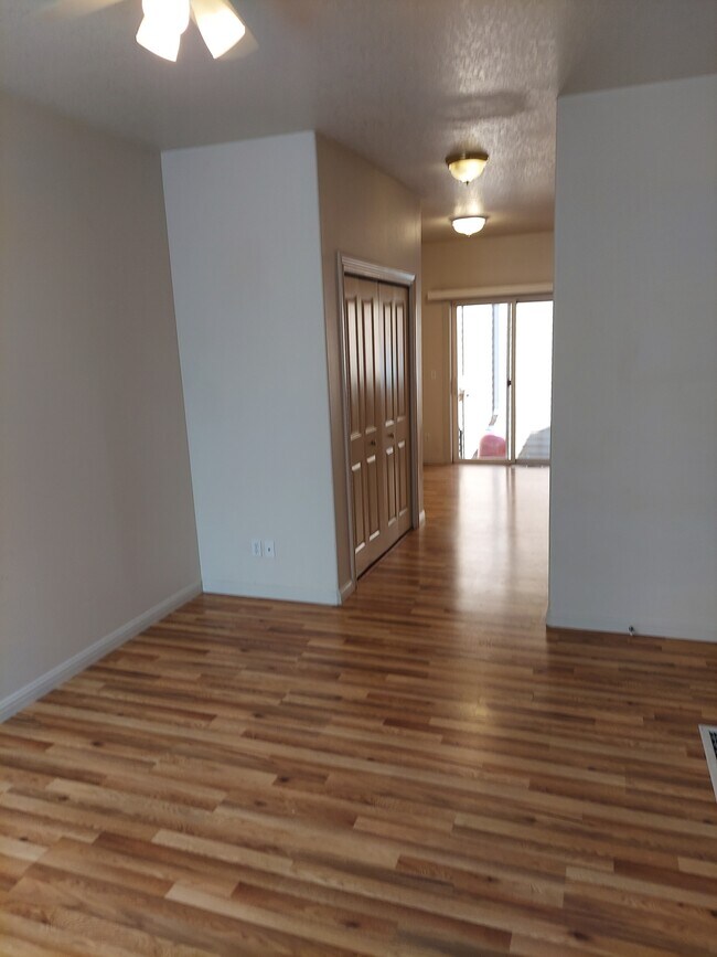 Foto del edificio - 1712 SE Insley St