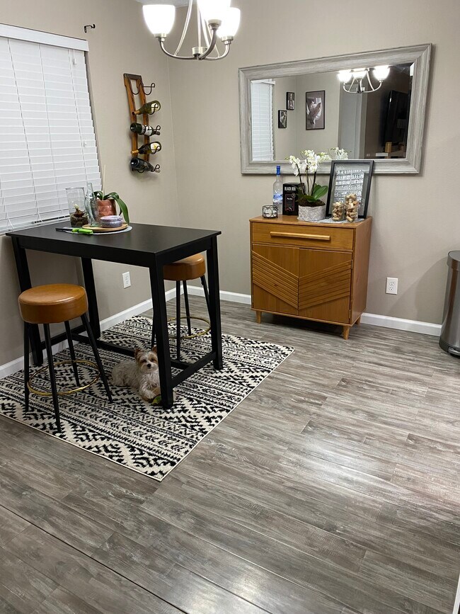 Dining Room - 1489 E Vineyard Ct