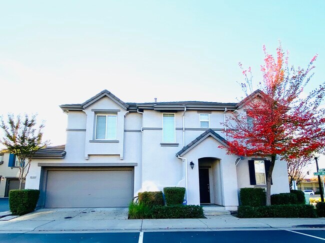 Building Photo - 9036 Cortina Cir