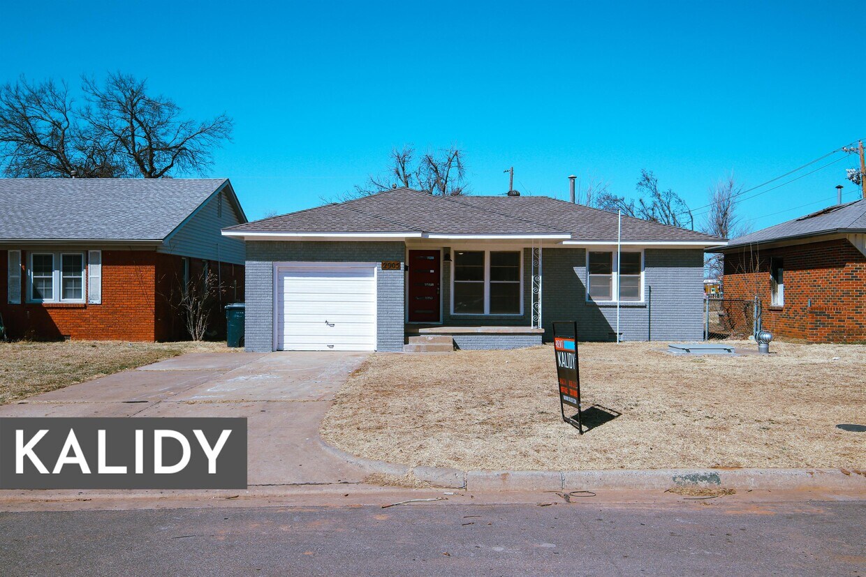Foto principal - 2905 SW 39th Terrace
