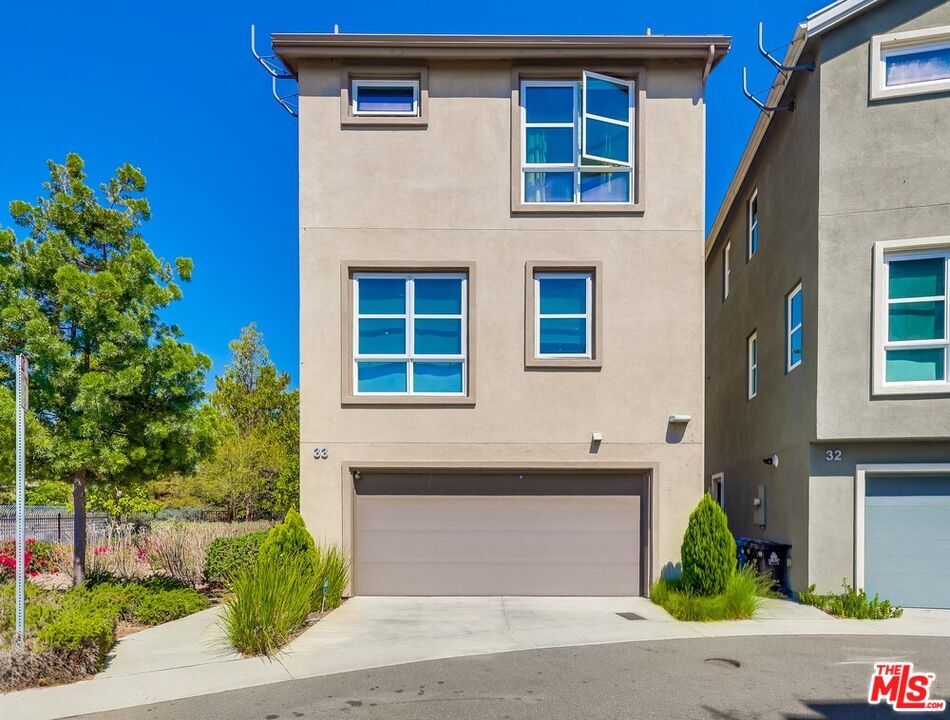 Foto principal - 2700 E Chaucer St