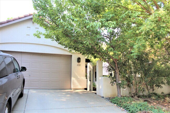 Building Photo - New Reduced Rent: $3,200 for a Single-Stor...