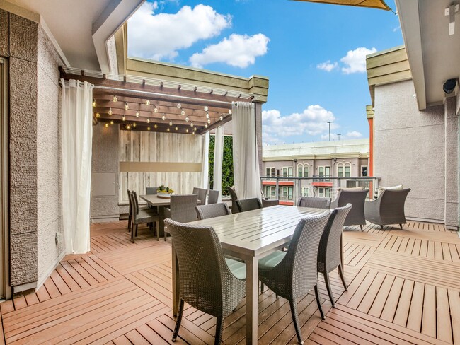 Building Photo - Capitol at Stonebriar