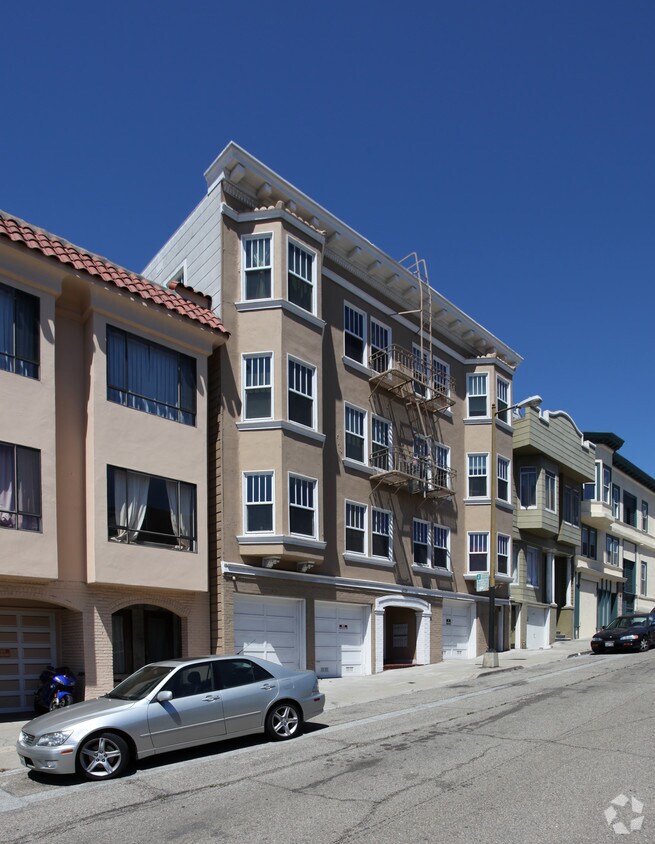 Primary Photo - 1324 Broadway St