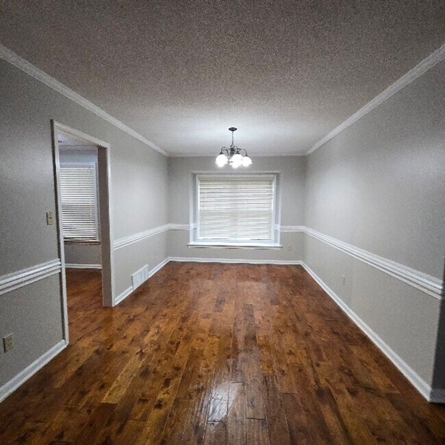 Building Photo - Two-Story Bartlett Home With Sunroom