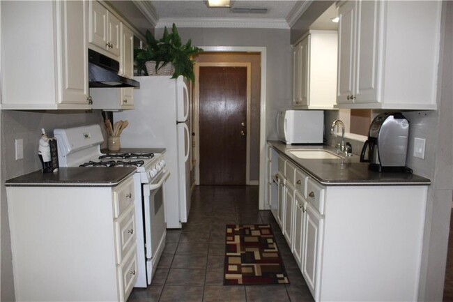 Foto del edificio - 1702 Goodson Ln