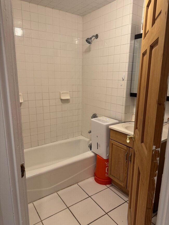 Foto del edificio - 382 Riverway St