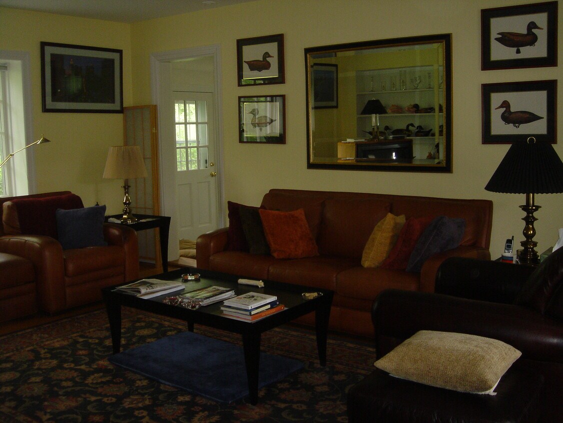 1150 W Old Mill Rd, Lake Forest, IL 60045 House Rental in Lake Forest