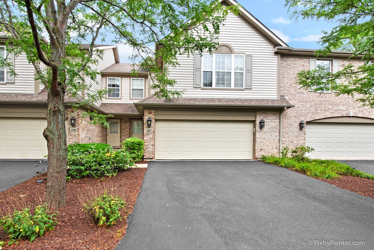 Foto principal - 2097 Ivy Ridge Dr