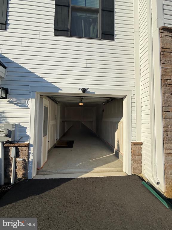 Building Photo - 3 Cinnamon Ln